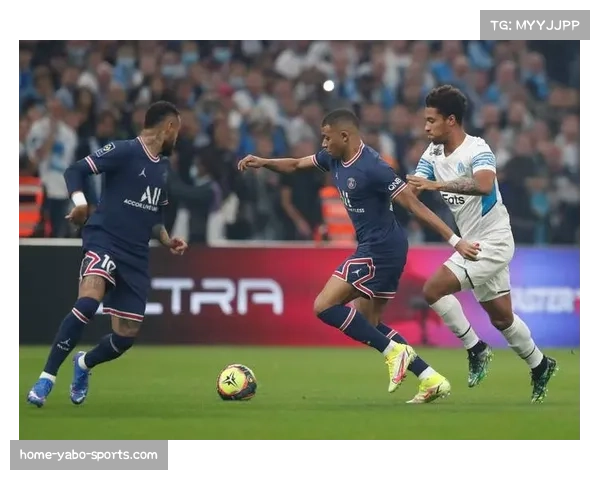 法甲新赛季前瞻升班马巴黎FC与洛里昂深陷保级困境命运引关注